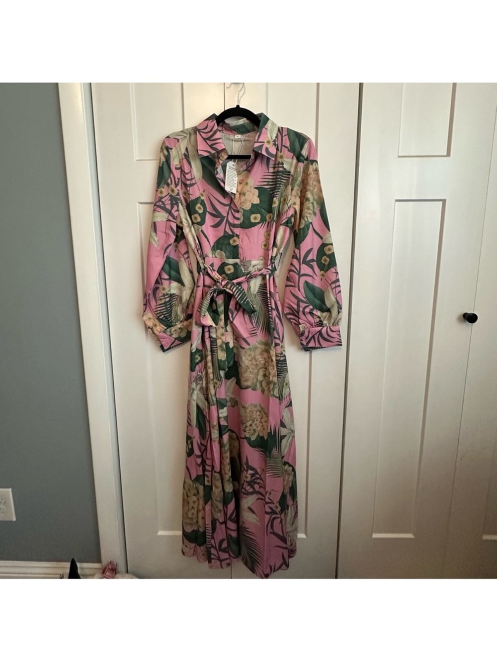 Pretty floral dress - Picture 2 of 5